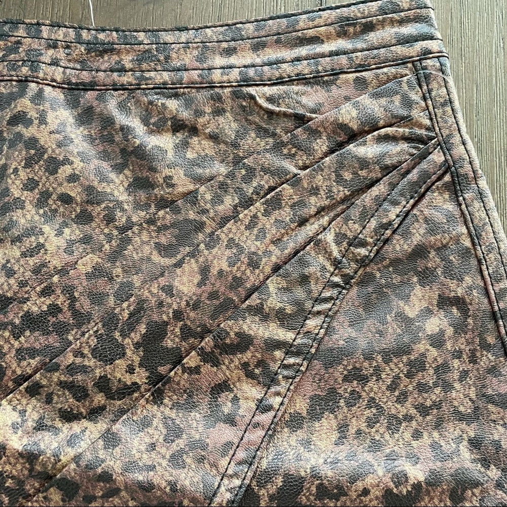 Free People Animal Print Faux Wrap Skirt NWT - Picture 5 of 12